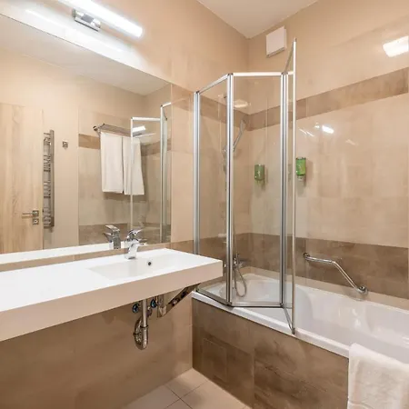 Silver Crown & Residence, Palace Quarter 酒店 布达佩斯