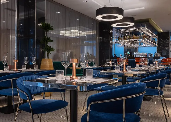 Silver Crown & Residence, Palace Quarter