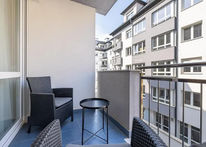 Hotel Silver Crown & Residence, Palace Quarter 4*