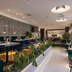 Silver Crown & Residence, Palace Quarter 4* Boedapest