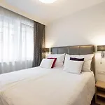 Silver Crown & Residence, Palace Quarter Hotel