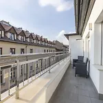 Silver Crown & Residence, Palace Quarter 4*