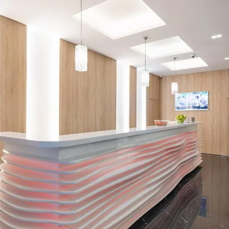 Silver Crown & Residence, Palace Quarter 4*