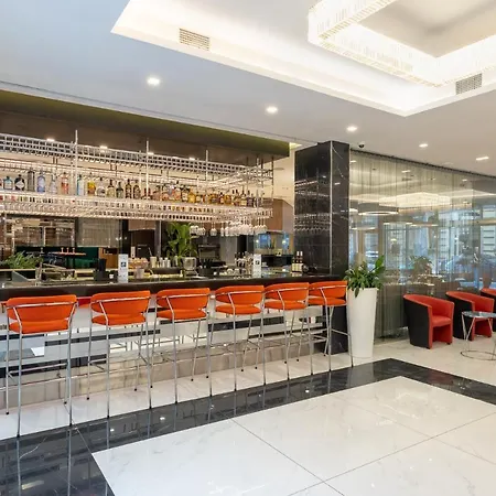 Hotel Silver Crown & Residence, Palace Quarter
