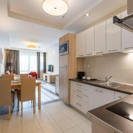 Silver Crown & Residence, Palace Quarter