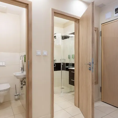Silver Crown & Residence, Palace Quarter Hotel