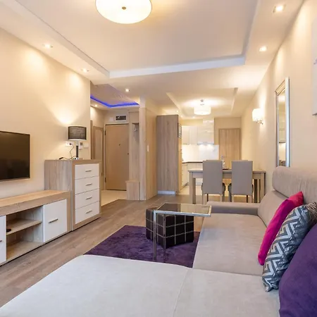 Hotel Silver Crown & Residence, Palace Quarter