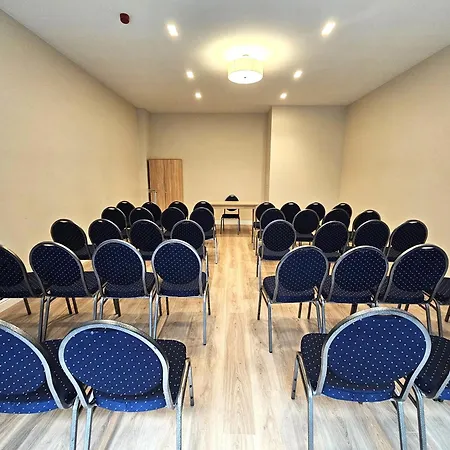 Hotel Silver Crown & Residence, Palace Quarter 4*