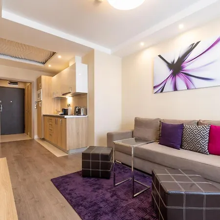 Silver Crown & Residence, Palace Quarter