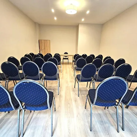 Silver Crown & Residence, Palace Quarter Hotel 4*