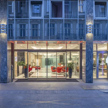 Otel Silver Crown & Residence, Palace Quarter