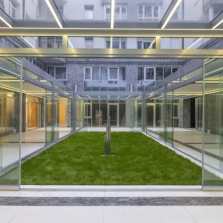 Silver Crown & Residence, Palace Quarter 4* Budapest