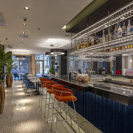 Otel Silver Crown & Residence, Palace Quarter 4*