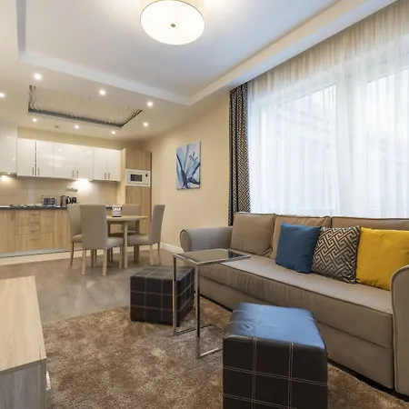 Silver Crown & Residence, Palace Quarter 4*