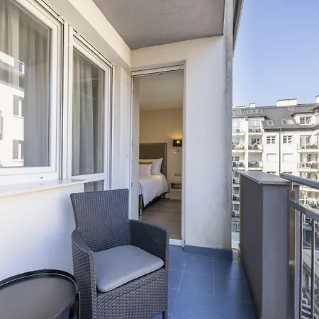 Silver Crown & Residence, Palace Quarter 4* Budapest