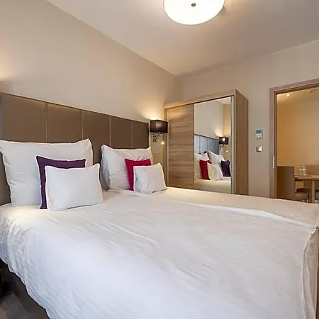 Silver Crown & Residence, Palace Quarter 4*