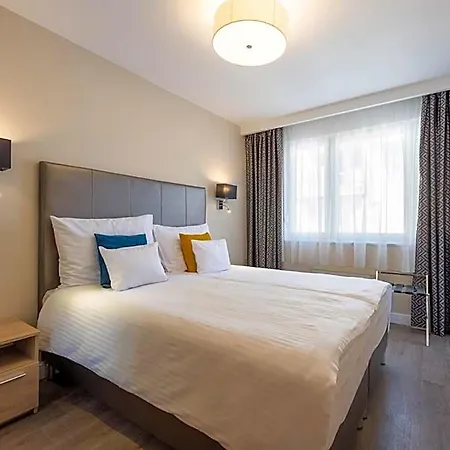 Silver Crown & Residence, Palace Quarter 3* Budapest