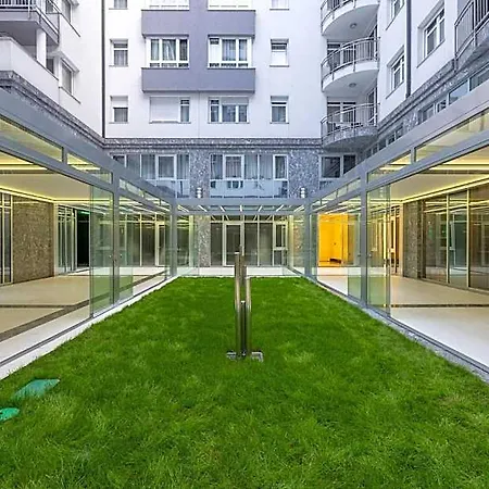 فندق Silver Crown & Residence, Palace Quarter 3*