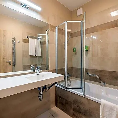 Silver Crown & Residence, Palace Quarter Hotel