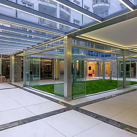 Hotel Silver Crown & Residence, Palace Quarter 3*