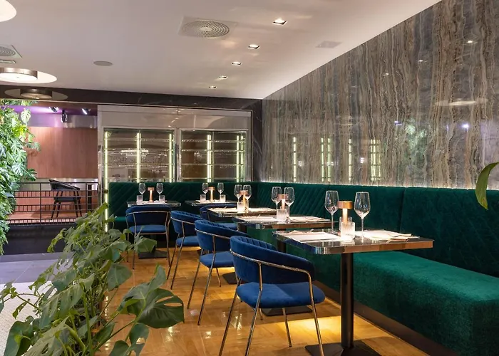 Otel Silver Crown & Residence, Palace Quarter