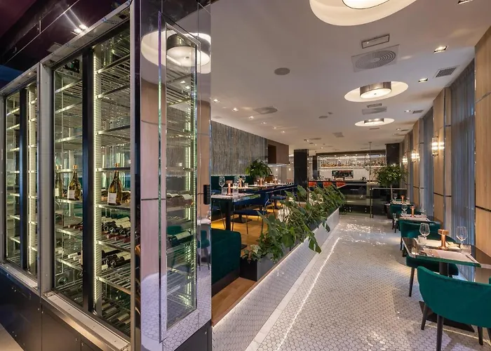 Silver Crown & Residence, Palace Quarter Otel Budapeşte