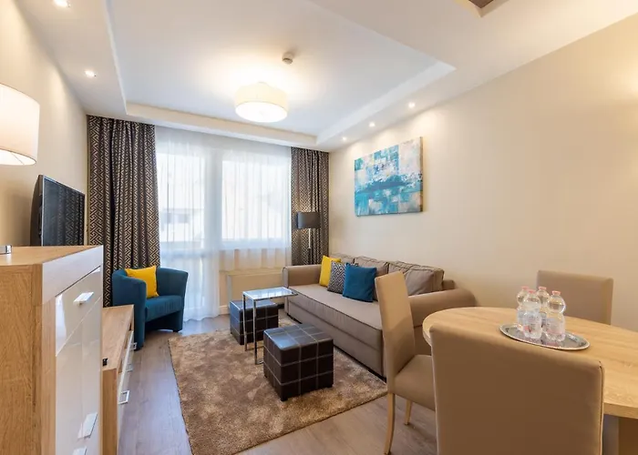 Otel Silver Crown & Residence, Palace Quarter