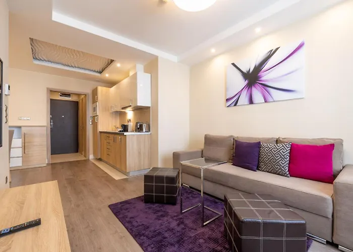 Silver Crown & Residence, Palace Quarter