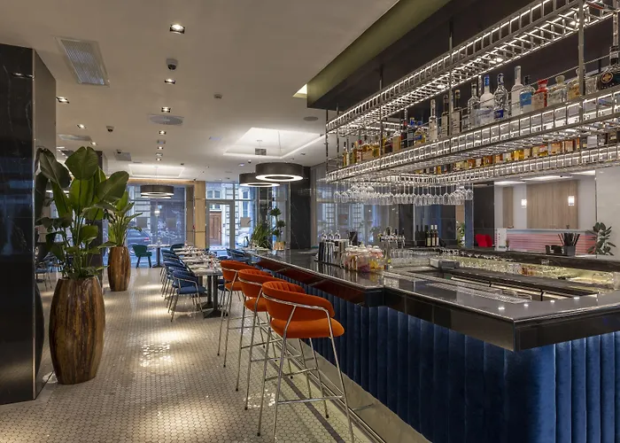 Otel Silver Crown & Residence, Palace Quarter 4*