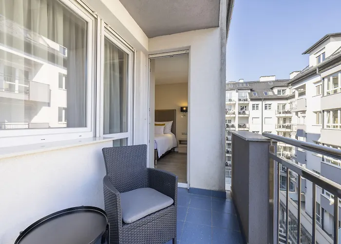 Silver Crown & Residence, Palace Quarter 4* Budapeşte