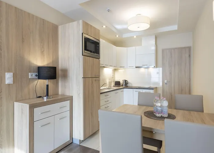 Otel Silver Crown & Residence, Palace Quarter 4*