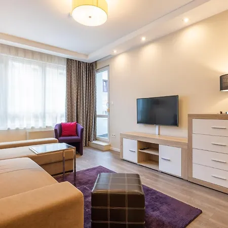 Silver Crown & Residence, Palace Quarter 4*