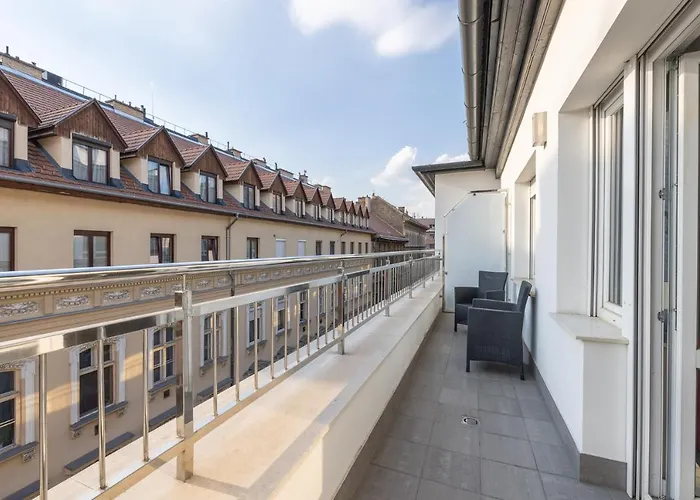 Silver Crown & Residence, Palace Quarter מלון בודפשט