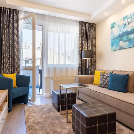 Silver Crown & Residence, Palace Quarter