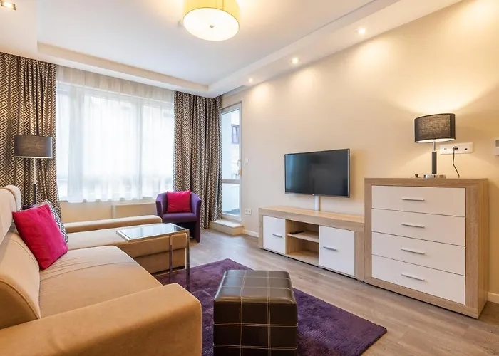 Silver Crown & Residence, Palace Quarter 4*